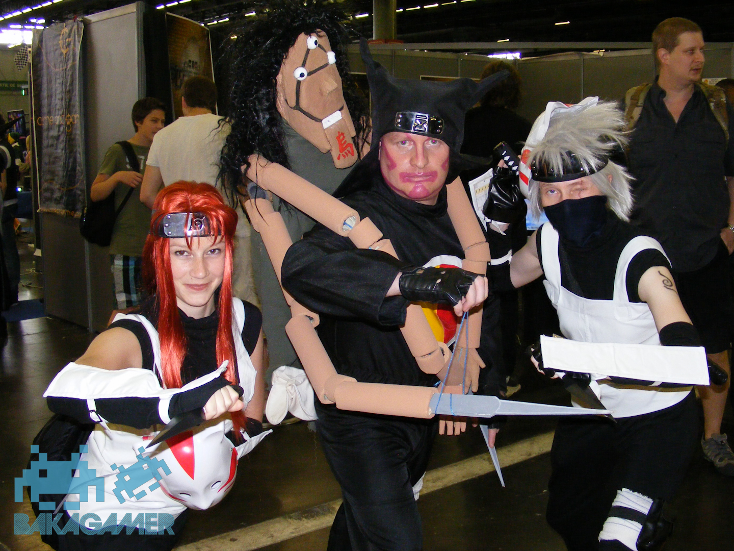 Espion de l’Anbu, Kankuro, et Kakashi Hatake (Naruto) .